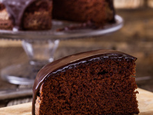 Bolo de chocolate com calda