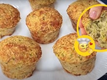 5g de fibra, 10g de proteína e só 7g de carboidrato líquido: esse muffin de abobrinha com queijo não leva farinha e fica pronto rapidinho