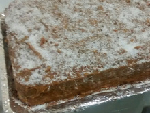 Bolo de aniversário de amendoim sem lactose