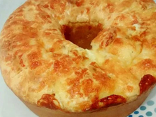 Pão de queijo tamanho família para não faltar para ninguém na hora do lanche, receita que aprendi com minha tia mineira!