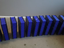 "Comecei a colecioná-las e já tenho mais de 650": um usuário utiliza baterias de laptop para alimentar sua casa há 10 anos