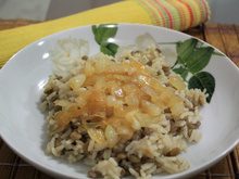Mjadra - arroz com lentilha à moda síria