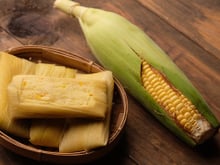 O pulo do gato para a pamonha doce com coco não desmanchar está em um detalhe simples do preparo