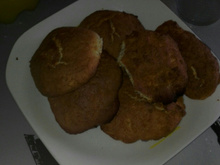 Bolacha  de trigo caramelizada com açúcar