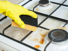 Como limpar a cozinha engordurada: confira as dicas