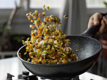 Como escolher uma nova frigideira? 3 dicas que vão te ajudar a encontrar o melhor opção para a sua cozinha