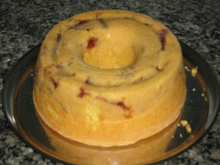 Bolo de fuba com doce de goiabada