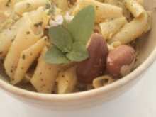 Penne sem glúten com molho pesto funcional