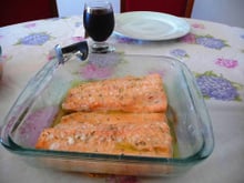 Salmão de micro-ondas de 6 minutos (fácil e prático)