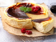 É assim que se faz uma torta basca de verdade: o segredo para conseguir a textura ideal e sabor digno de restaurante