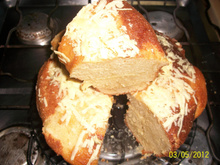 Pão-de-ló recheado com queijo