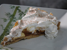 Torta de banana e doce de leite