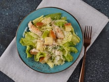 "Salada Caesar não é saudável": essas são as 5 mudanças para tornar isso possível (dica de nutricionista!)