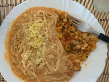 Macarrão com frango na panela de pressão