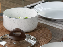 Este conjunto belíssimo de panelas de cerâmica está com 44% de desconto na Black Friday