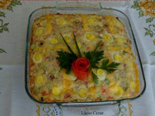 Torta de presunto, queijo e ovinhos de codorna