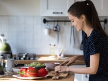 Gastronomia sustentável: 3 formas de incluir na rotina e os produtos que podem te ajudar