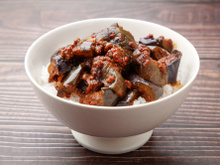 Faço essa receita de berinjela agridoce toda semana na minha casa e até as crianças adoram!