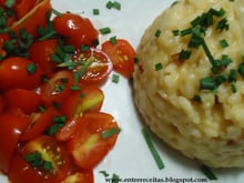 Risoto com queijo de cabra e tomates
