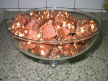 Pé - de - moleque com chocolate