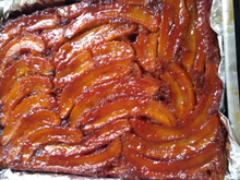 Bolo nutritivo de banana caramelada 