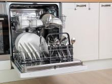 Uma vizinha me contou sobre essa lava-louças compacta e agora não vivo sem