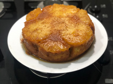 Bolo de abacaxi caramelado
