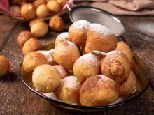Bolinhos de maçã ralada, receita da vovó para fritar ou assar