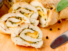 Filé de frango recheado