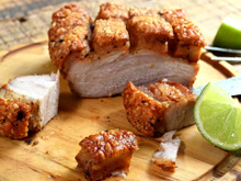 Segundo mestres cervejeiros, a pururuca perfeita começa antes de ir ao forno e o TudoGostoso sabe exatamente como fazer