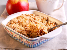 Não subestime uma receita de família: ingredientes simples, modo de preparo da vovó e um crumble de maçã espetacular