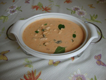 Estrogonofe de frango com manjericão