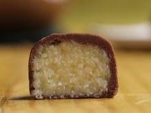 Bombom de leite em pó e coco: receita fácil e deliciosa