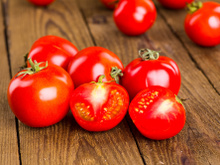 Tomates: como descascá-los de maneira rápida e fácil