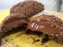 Ovo de Páscoa recheado de brigadeiro