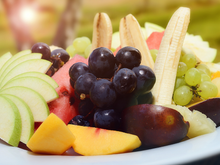 Nem todo mundo sabe, mas segredo para enfrentar a menopausa está nessa fruta que fortalece os ossos e os músculos