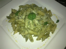 Penne ao molho pesto
