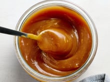 O melhor caramelo que você vai comer na sua vida leva café e o TudoGostoso ensina a receita fácil