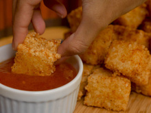 Meus filhos chamam de lanche croc-croc: meu dadinho de tapioca fica perfeito sempre, muito crocante e fácil de fazer!