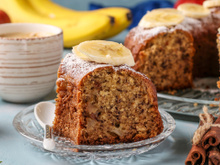 Bolo fit de banana, maça e canela: leve, sem farinha de trigo e sem leite fica uma DELÍCIA