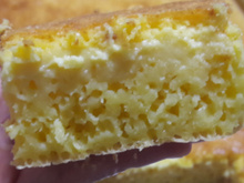 Bolo cremoso de milho verde