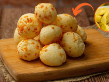 Pão de queijo de banana-da-terra é a receita simples irresistível para um lanche ou café da manhã essa semana (com apenas 3 ingredientes!)