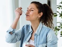 3 lanches fáceis que ajudam no funcionamento do intestino, segundo especialista em saúde digestiva