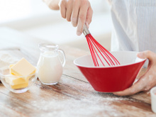 80% desse alimento é plástico: ingrediente muito usado em receitas e no pão tem a mesma consistência de parafina de prancha de surfe