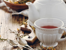 Não é mágica, é chá: aprenda a fazer bebida que controla o colesterol e reduz a retenção de líquido