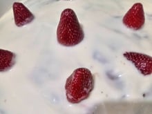 Bolo de morango e kiwi