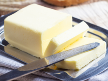 Nem na geladeira, nem na bancada: é assim que se guarda manteiga, ela permanece fresca por até duas semanas