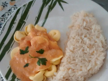 Capeletti de carne ao molho rosé com champingnon