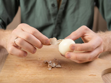 Cientistas revelam como fazer “ovos cozidos” que são fáceis de descascar, não grudam na casca e não têm membrana pegajosa