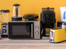 Não é a airfryer, nem o ar-condicionado: o segredo para usar o aparelho que gasta mais energias do que 60 geladeiras ligadas juntas